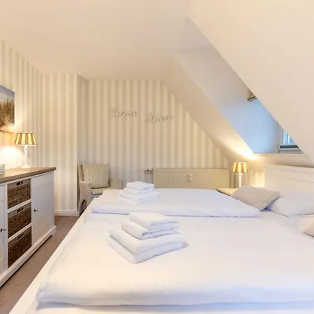 In Foehr With 2 Bedrooms Feriehus *