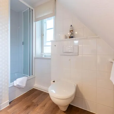 In Foehr With 2 Bedrooms Borgsum