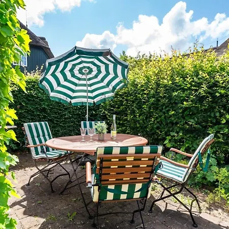 Feriehus In Foehr With 2 Bedrooms *